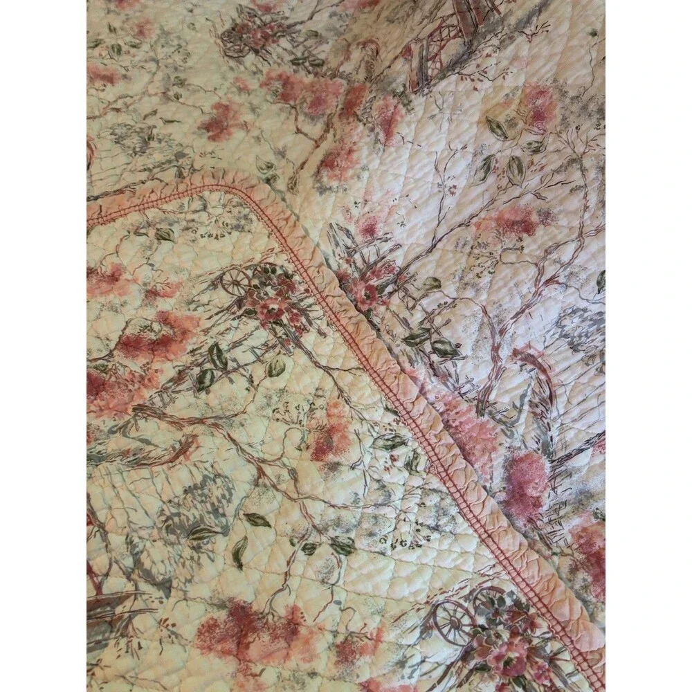 Vtg Pink White Floral Quilted Bedspread Coverlet Cottagecore 75x77” READ Distres